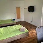 Onkel Tom Amazonien & Ozeanien Homestay *